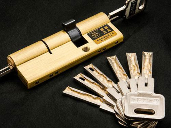 宝山24小时上门开锁公司