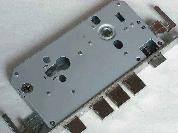 宝山24小时上门开锁公司